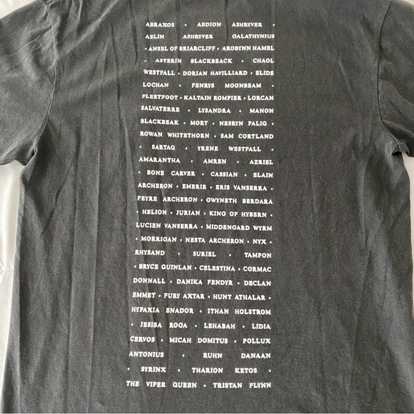 House of Mass Graphic Tee - Picture 4 of 12